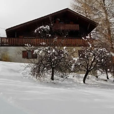 Bel Appartement Au Rez De Chaussee D'Un Chalet Jarrier Exterior photo