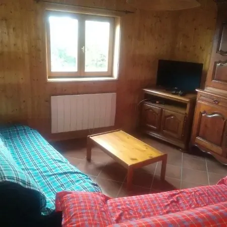 Bel Appartement Au Rez De Chaussee D'Un Chalet Jarrier Exterior photo